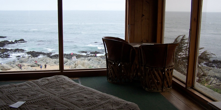 Habitación de Pablo Neruda en su casa, hoy museo y tumba, en Isla Negra